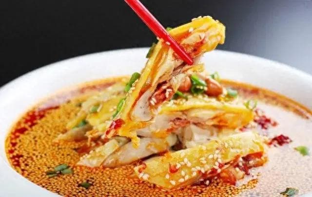 口水鸡：四川传统名菜的制作与历史渊源