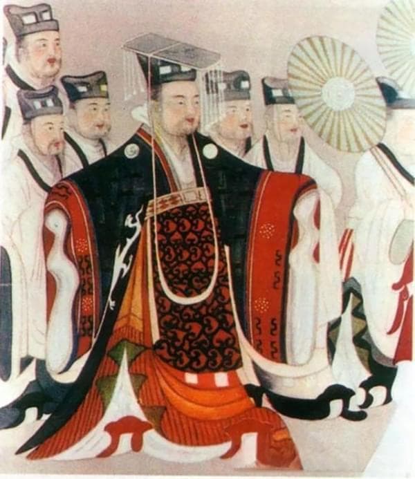 从冕服看古代中国的礼制与等级制度