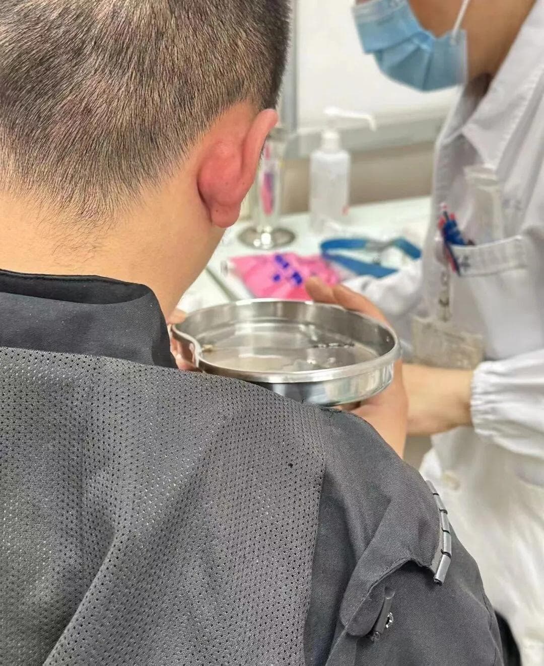 警惕耳道与鼻腔异物，守护儿童与成人健康安全