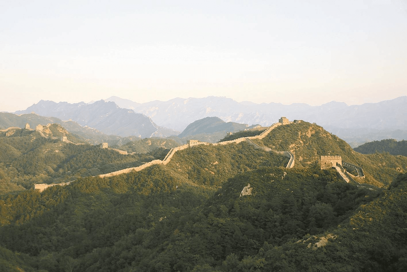 万里长城万里行：穿越九个省区市的长城直播之旅