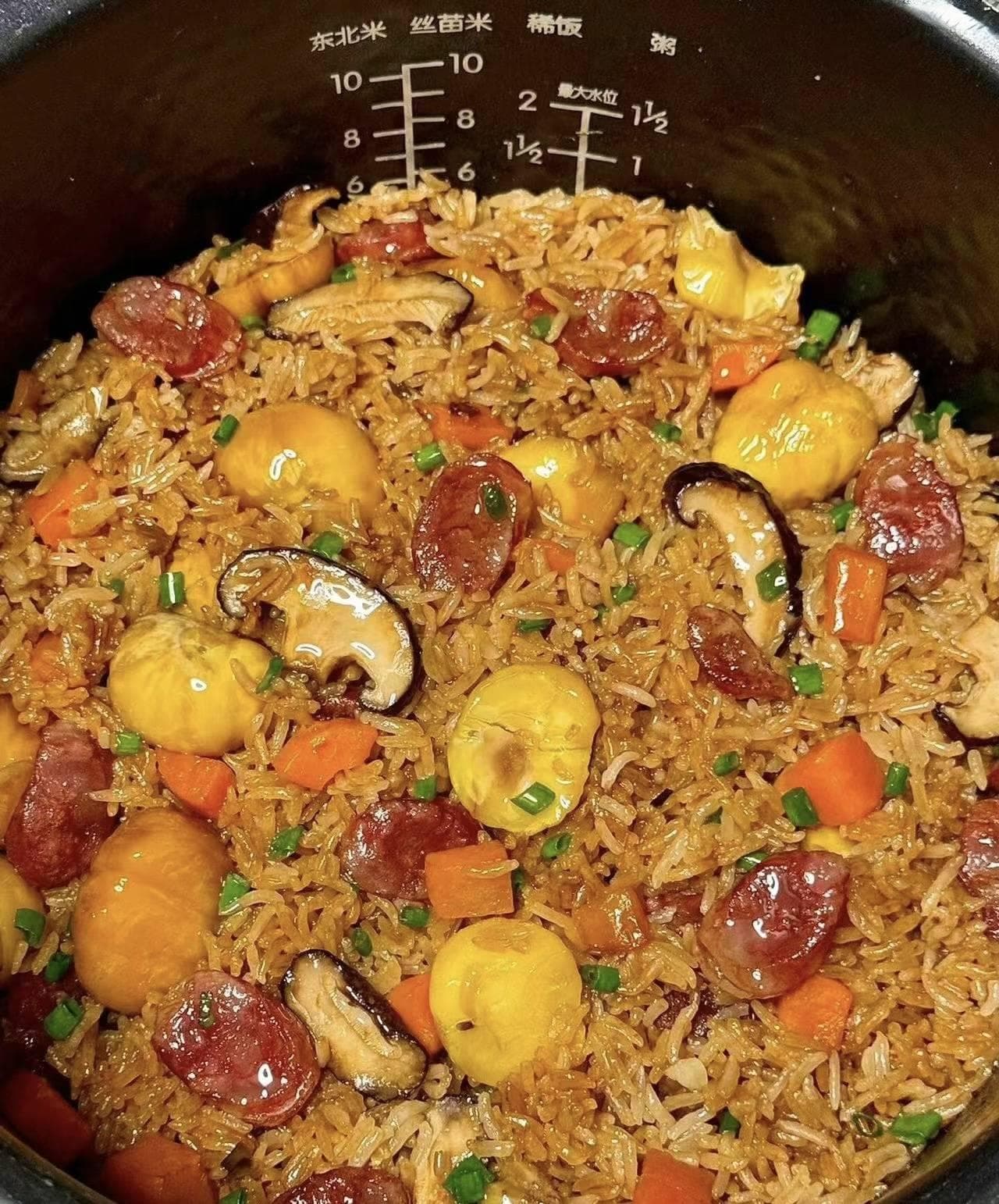 煲仔饭：一锅香喷喷的家的味道