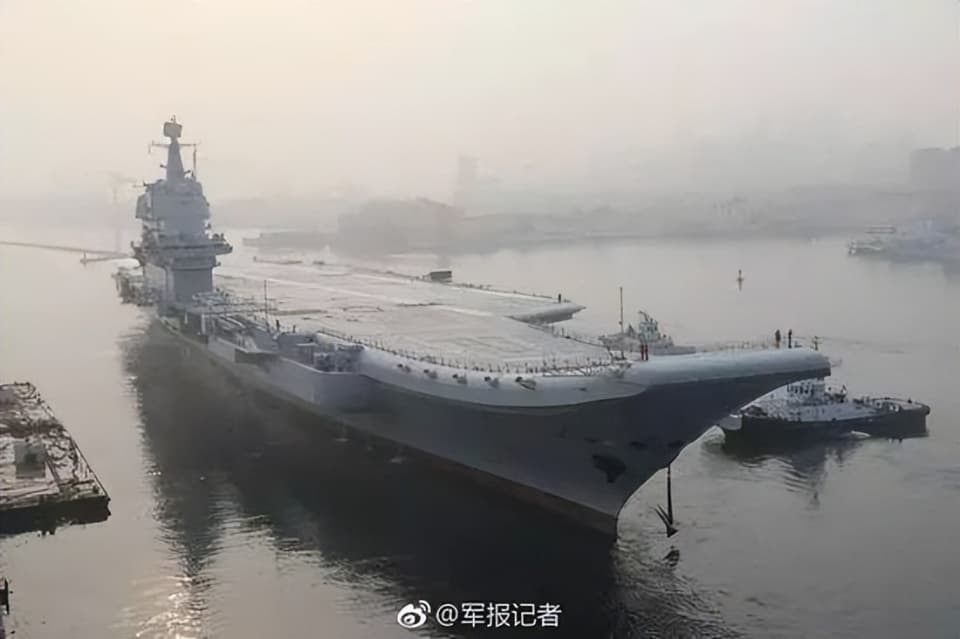 福建舰无类似经历，福建舰再度返回船坞整修，或将给烟囱增设风帽
