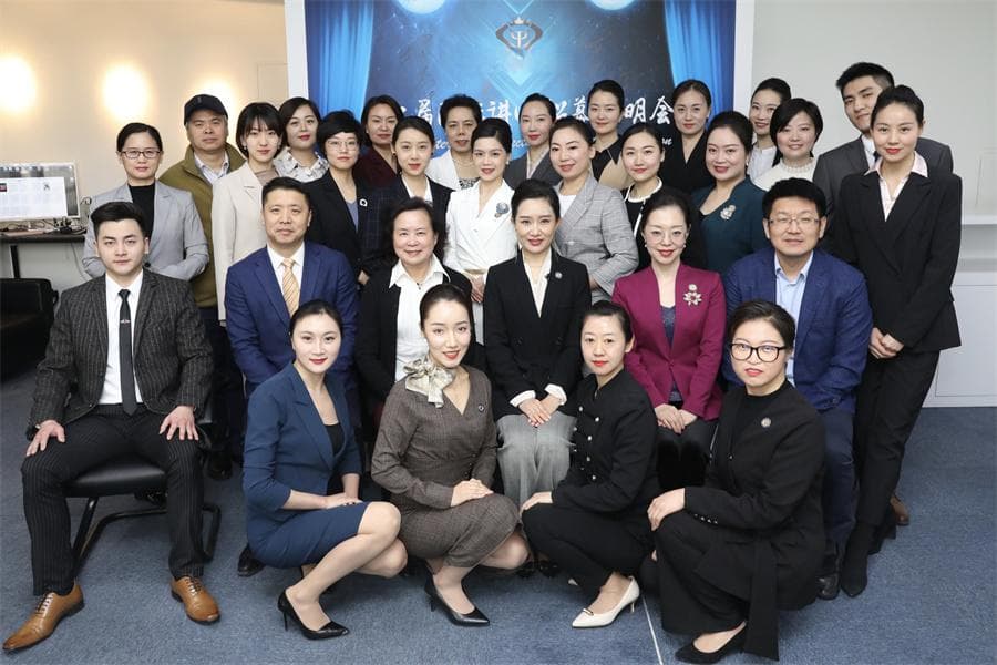 商务宴请礼仪指南：着装、座次、举止三大要点全解析