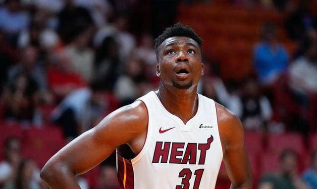 NBA交易市场最新动态：詹姆斯与众队的交易传闻分析