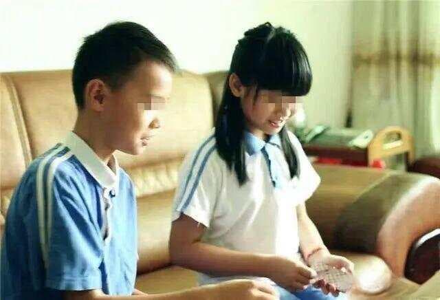 14岁女儿早恋，妈妈没骂一句话，带女儿逛一趟商场，女儿自动分手