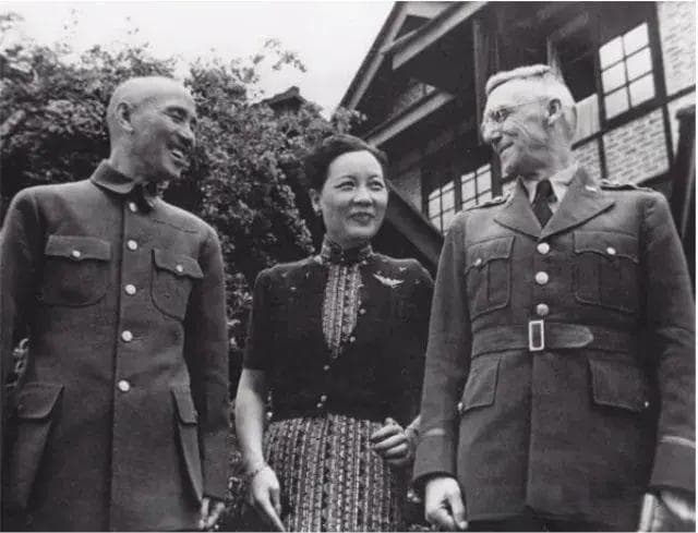 美国人如何评价蒋介石？