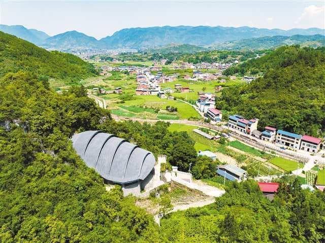 重庆巫山龙骨坡遗址新发现：百万年前古人类最早利用洞穴