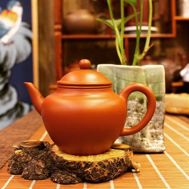 从古至今：宜兴紫砂壶大师的传承与发展