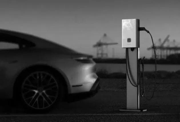 电车VS油车：谁才是性价比之王？