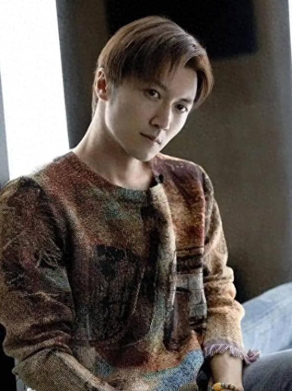 当了20多年“厨子”的谢霆锋，居然重操旧业了