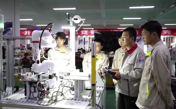 一所西部职业本科高校的探索 当职业教育遇上人工智能