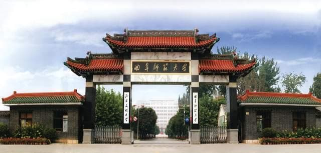 山东一高校课堂禁止使用电子产品，校方：若需要，可提前申请