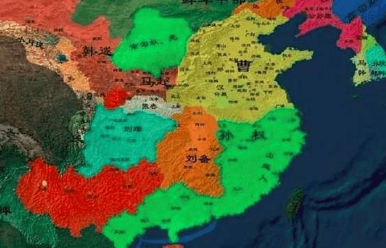 庞德作为马超的手下，为何选择归降曹操，而不是刘备呢
