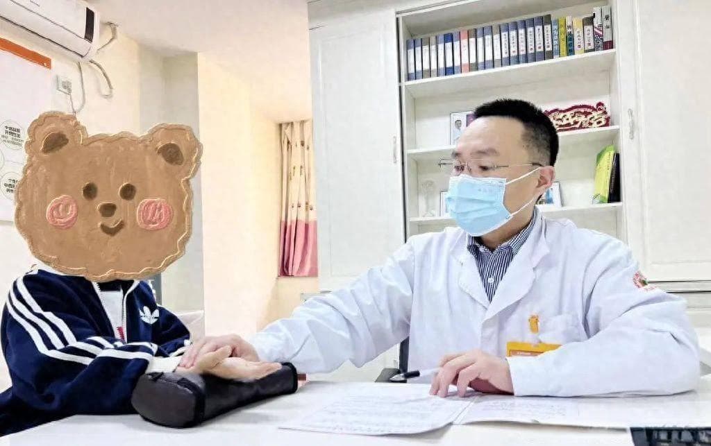 面对多动症孩子这样做，课堂上的问题行为越来越少！