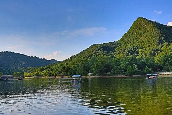贵阳黔灵山公园游玩攻略：景点介绍与实用建议