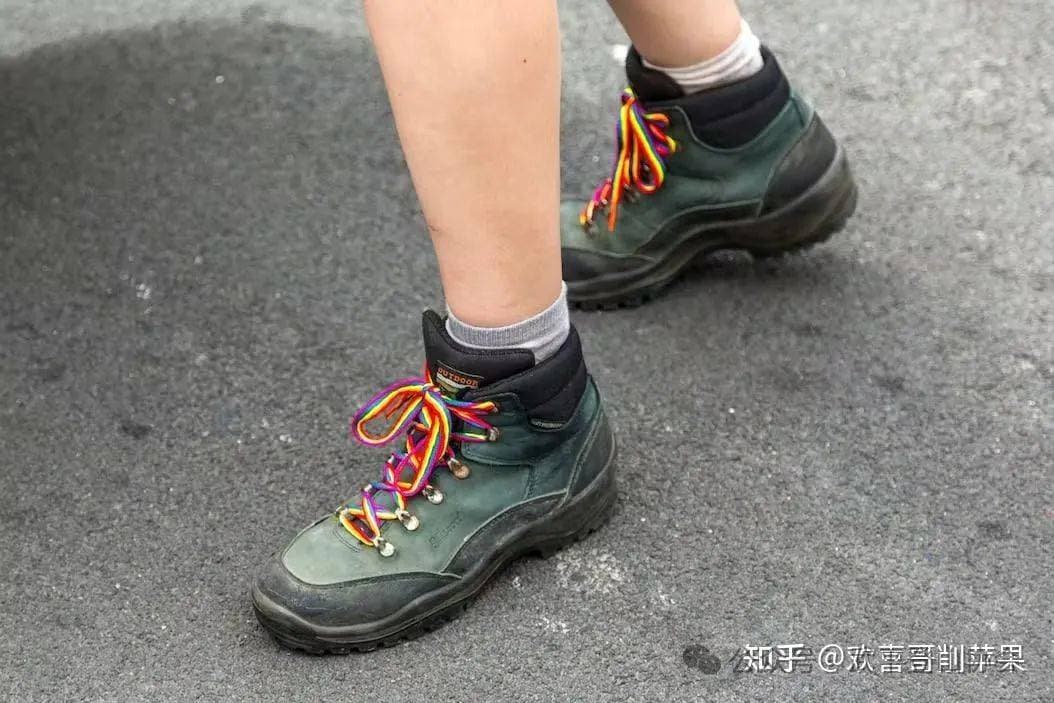 徒步攻略技术贴：徒步袜（登山袜）完全指南-长距离徒步行走，如何避免脚上起水泡？