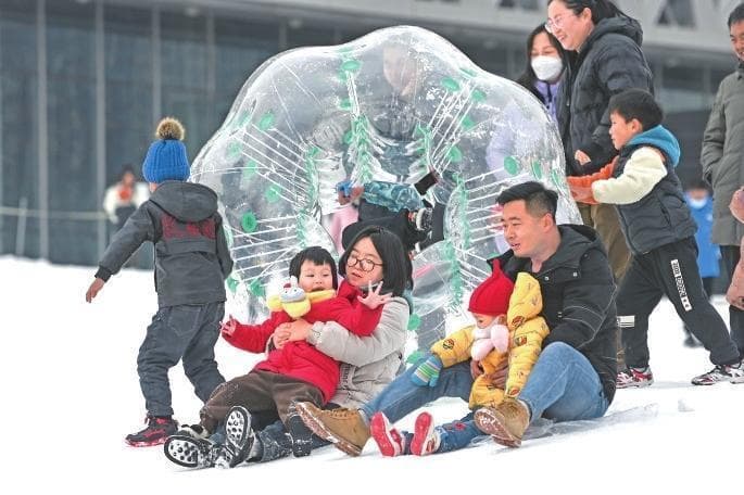兰州新区再燃冰雪消费热潮