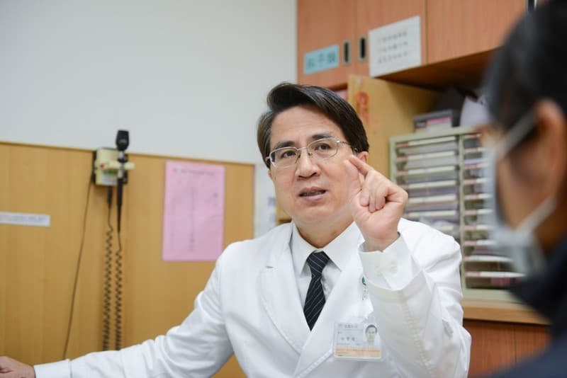 听力下降以为老化 耳朵后入路手术移除听神经瘤