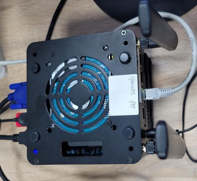 小预算自组高性价比飞牛NAS通用硬件指南