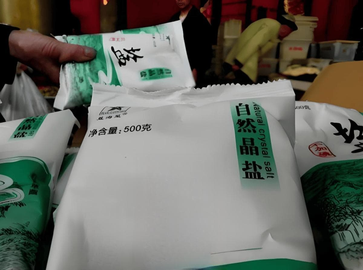 宝宝多大可以吃盐？不是6个月也不是3岁，父母别弄错时间了