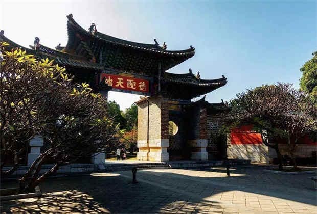 云南小城建水，一座真正活着的古城
