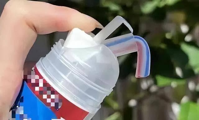 真的想问：彩条牙膏挤出的颜色为什么不会混在一起？