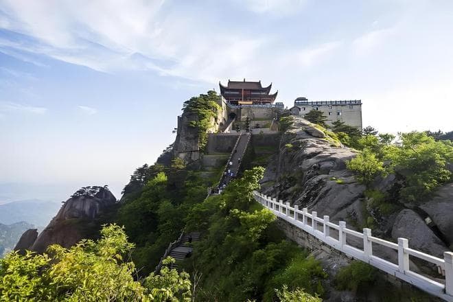 探秘莲花佛国：九华山之旅