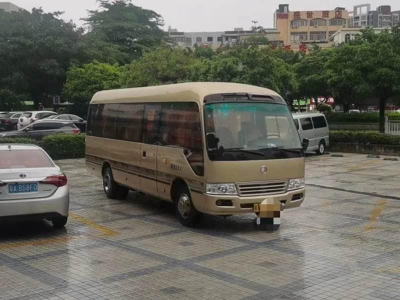 中巴包车出游的主要好处都有哪些？