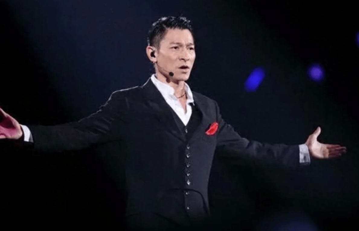 刘德华的音乐传奇之路：从偶像到实力派的蜕变