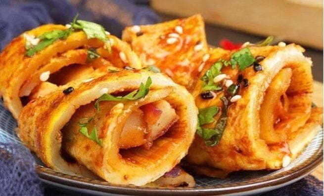 烤冷面：东北特色小吃的魅力