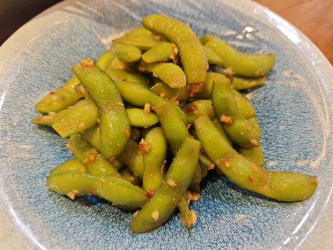 张红甫教你做蒜香毛豆结：辣味独特蒜香浓郁