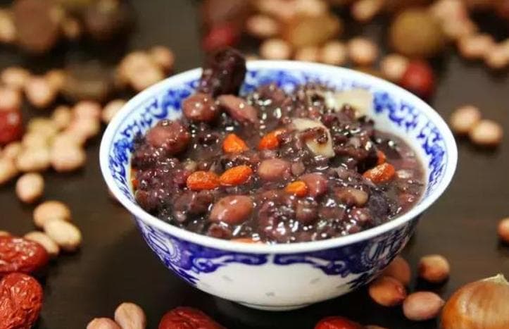 为什么腊八要吃腊八蒜喝腊八粥呢？