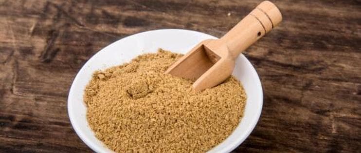 自制与选购：巧用钓鱼饵料提升钓获量的方法与技巧