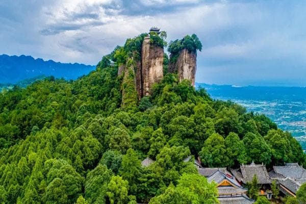 窦圌山风景区游玩攻略：特色项目与景点介绍