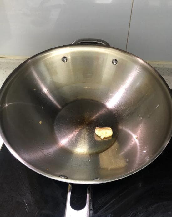 不锈钢炒锅如何开锅，开锅后如何保养