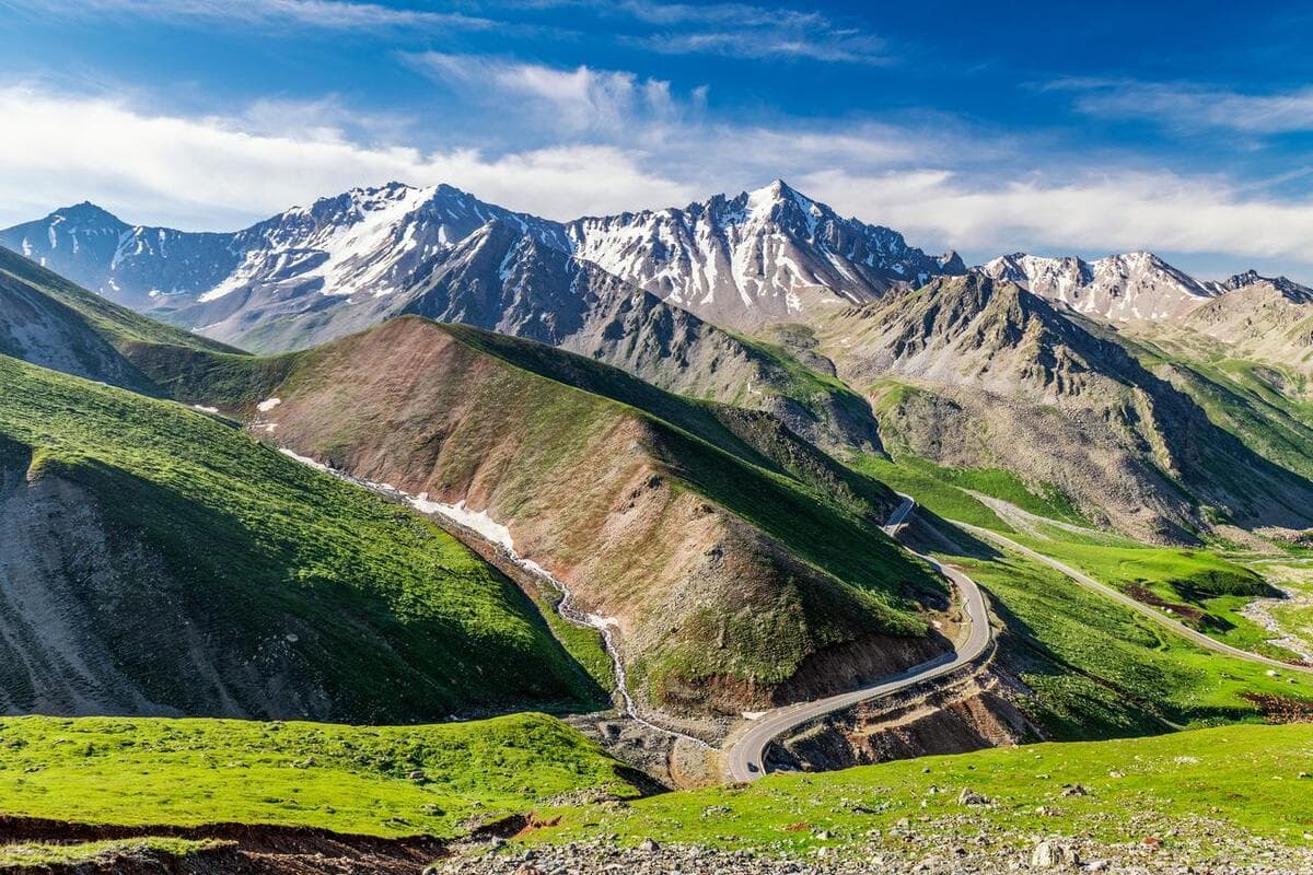 六七八月的9个重磅旅行地，适合避暑，都是夏季限定的自然风光