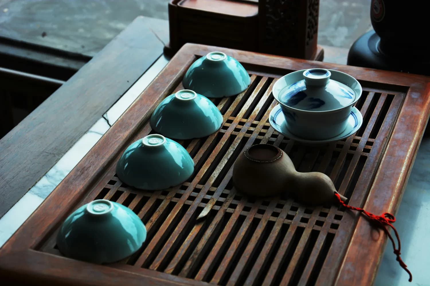 茶具清洁新革命：从传统方法到智能设备