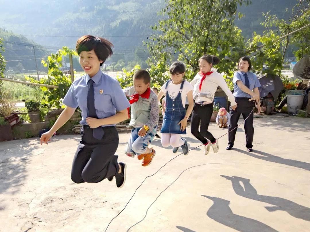 一起盗窃案中6个家庭的转变