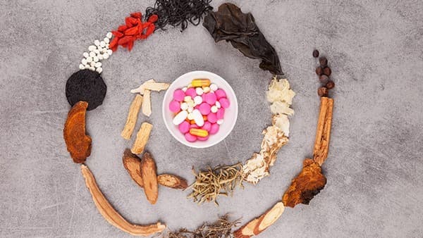补充维生素C对眼睛有好处吗？专家解析维生素C与白内障的关系