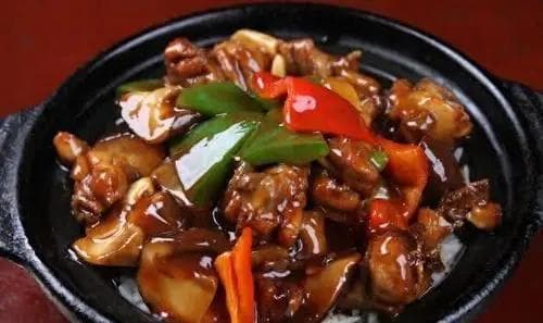 家庭版香菇滑鸡制作教程：从食材准备到完美出锅