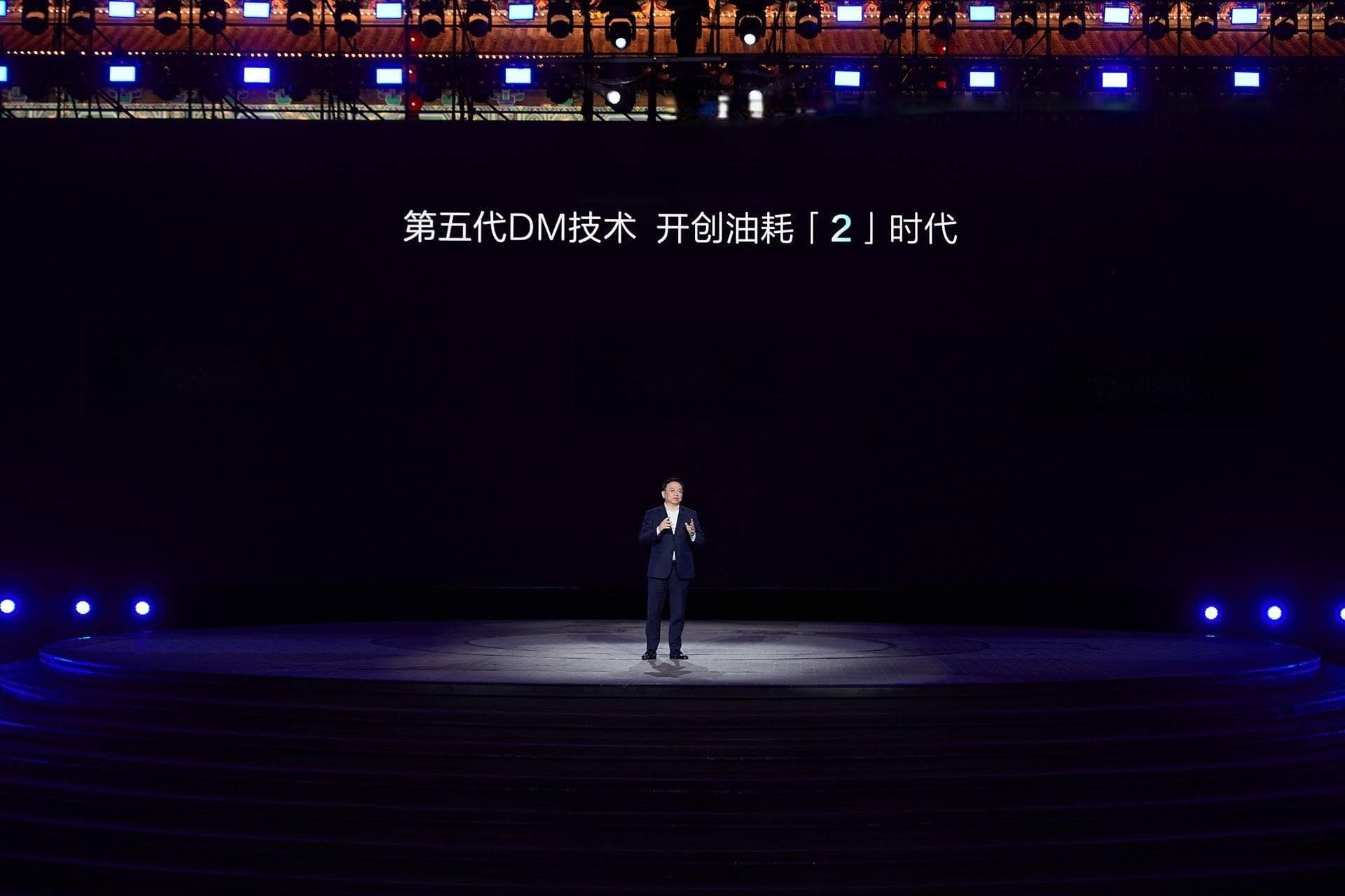 “2.9L油耗”惹争议！比亚迪副总裁回应：NEDC测评更接近国内实际工况