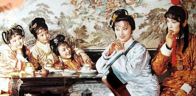 争吵了两百年的"黛钗合一"是真是假？是并蒂双花还是神魔殊途
