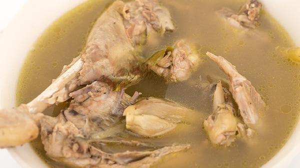 鼻孔里面有个肉疙瘩应该怎么办