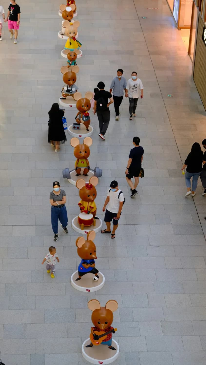 《喜羊羊与灰太狼之筐出未来》票房遇冷，国漫发展路在何方？