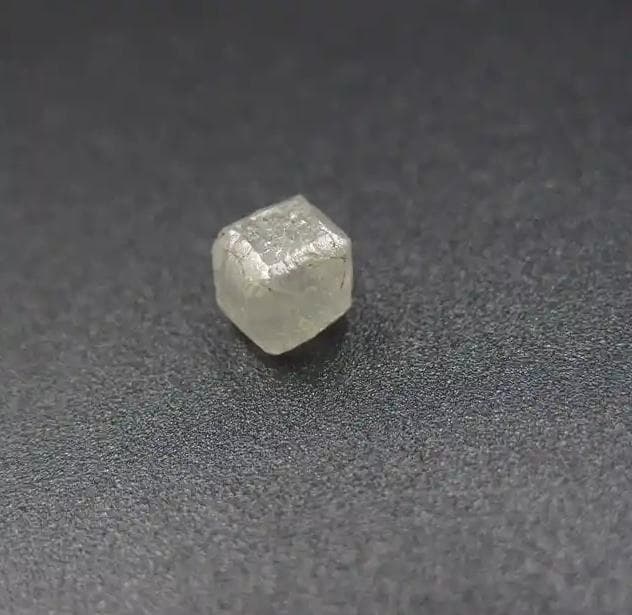 揭秘天然钻石投资价值，稀缺性背后的财富密码