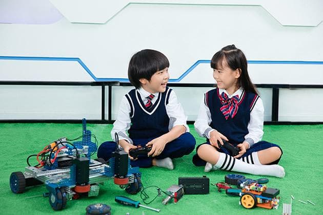 机器人课程要学哪些内容 孩子学机器人课程的好处