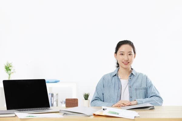法学专业毕业生就业前景分析：市场需求与技能匹配