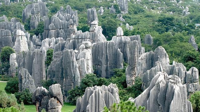 昆明印象：自然风光与文化之旅
