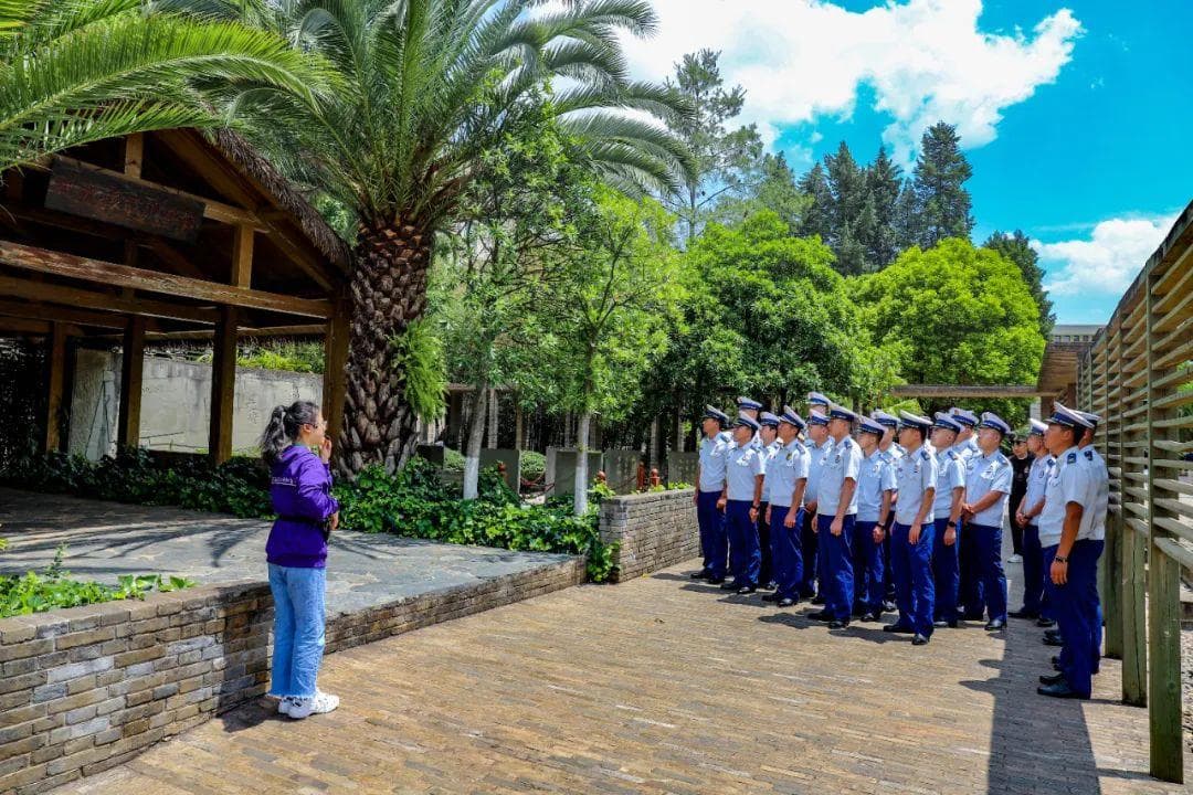 追寻革命足迹 传承五四精神丨云南省森林消防总队训练大队参观西南联大博物馆