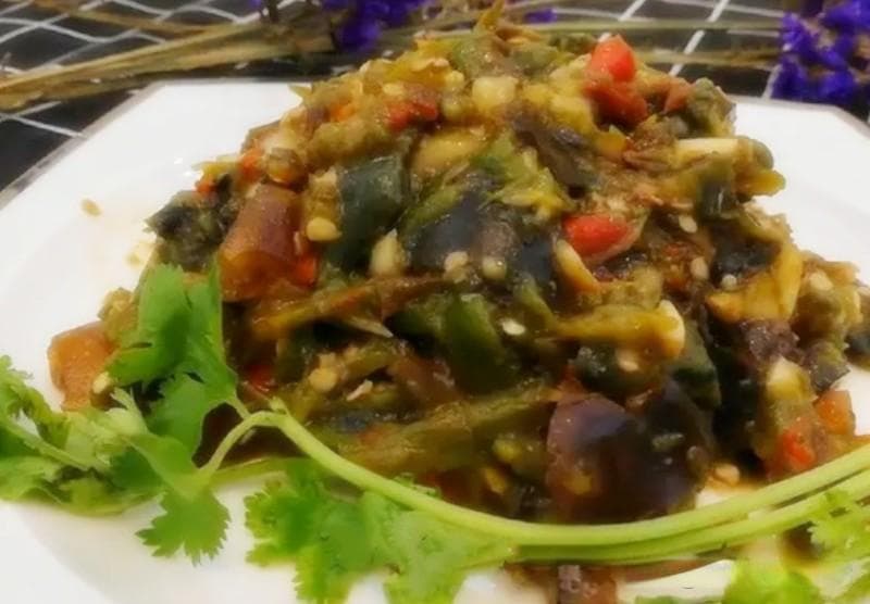 擂椒皮蛋是哪里菜？ 湖南的特色家常菜，看起来像猪食，吃后会赞不绝口